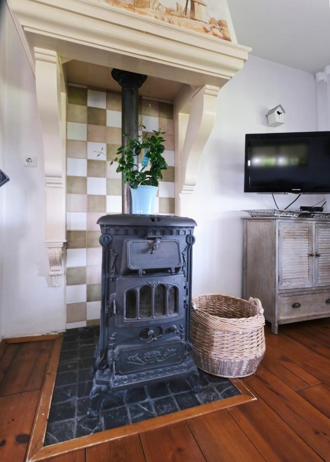 Idyllisch En Knus Huisje Met Prachtige Veranda. Oterleek Eksteriør billede